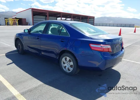 2007 Toyota Camry Le z USA, uszkodzony, nr VIN JTNBE46K273099564